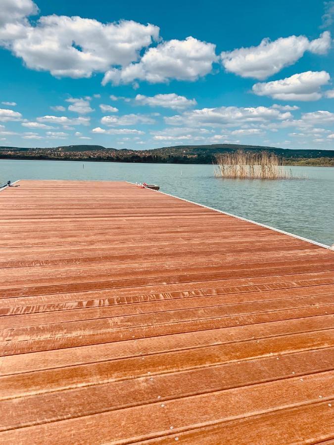 Fuzliget Surf Garden Lägenhet Balatonfůzfő Exteriör bild