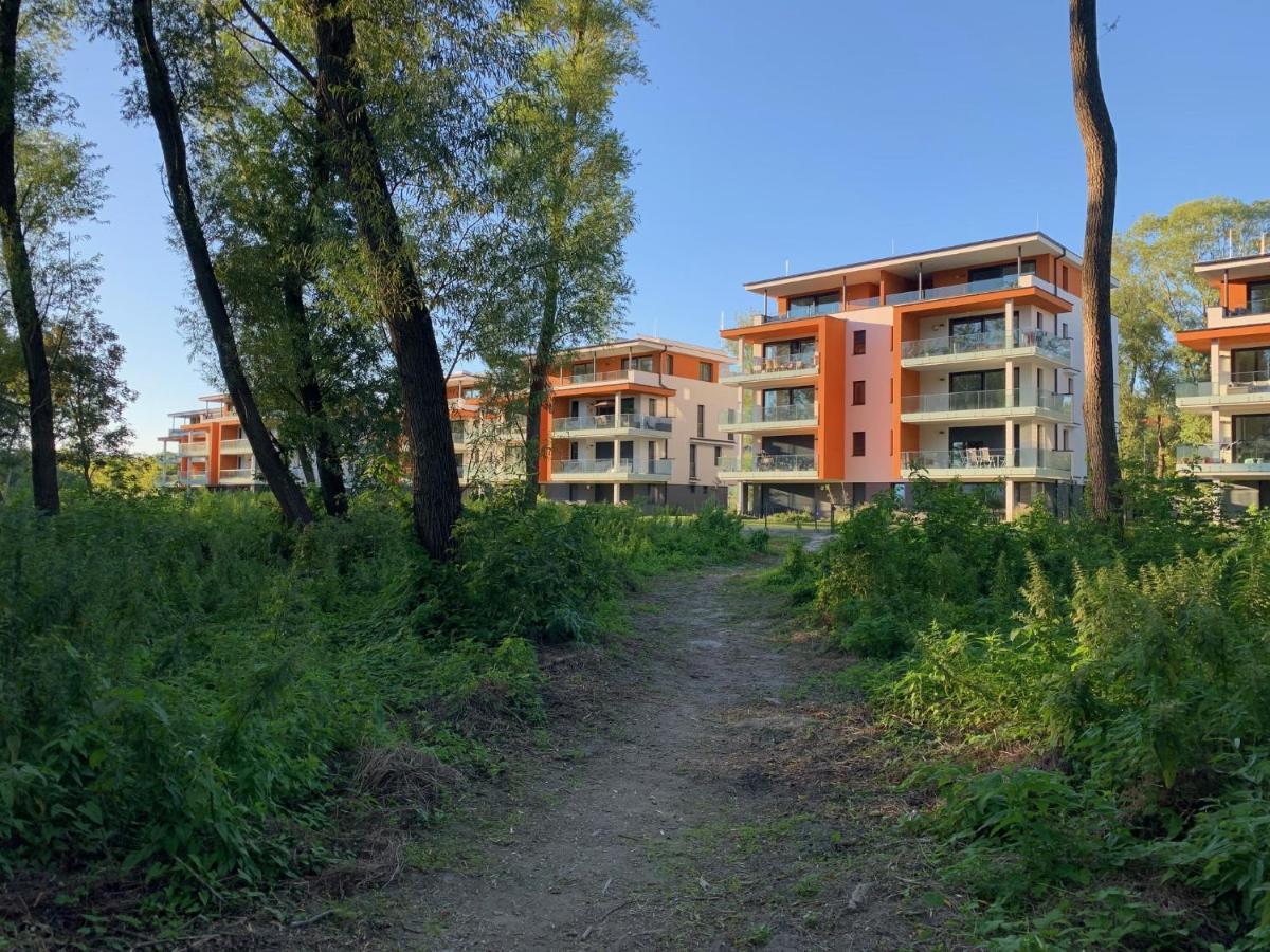 Fuzliget Surf Garden Lägenhet Balatonfůzfő Exteriör bild